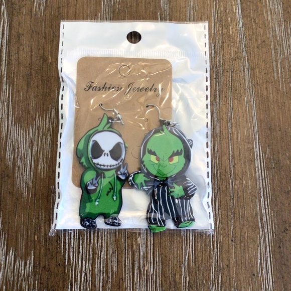 Fashion Womens Grinch Jack Halloween Holiday Costume Swap Dangle Earrings - Picture 7 of 7